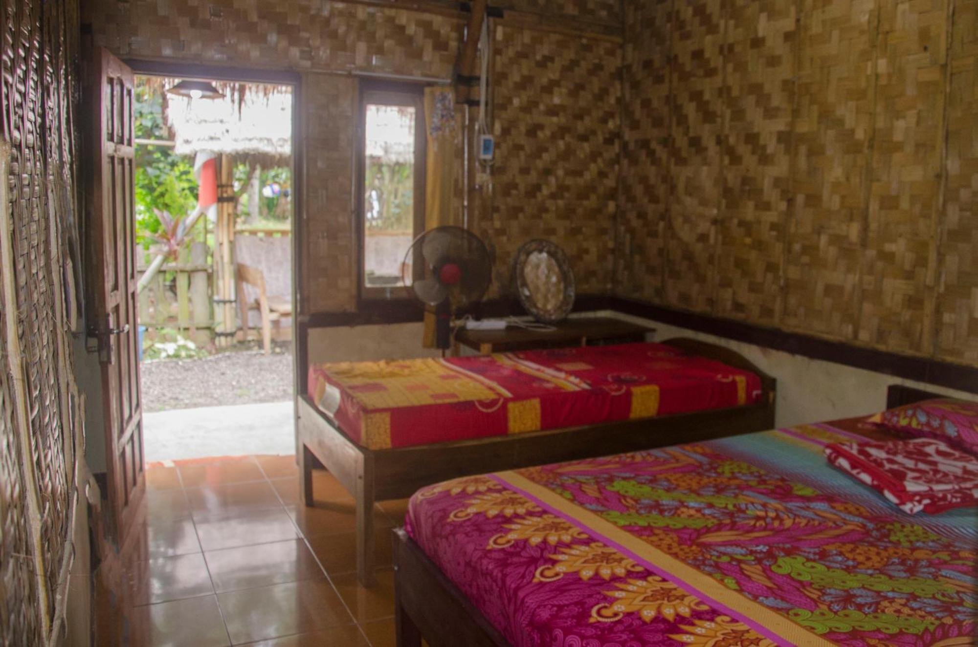 Red Island Bungalows Pasanggaran المظهر الخارجي الصورة
