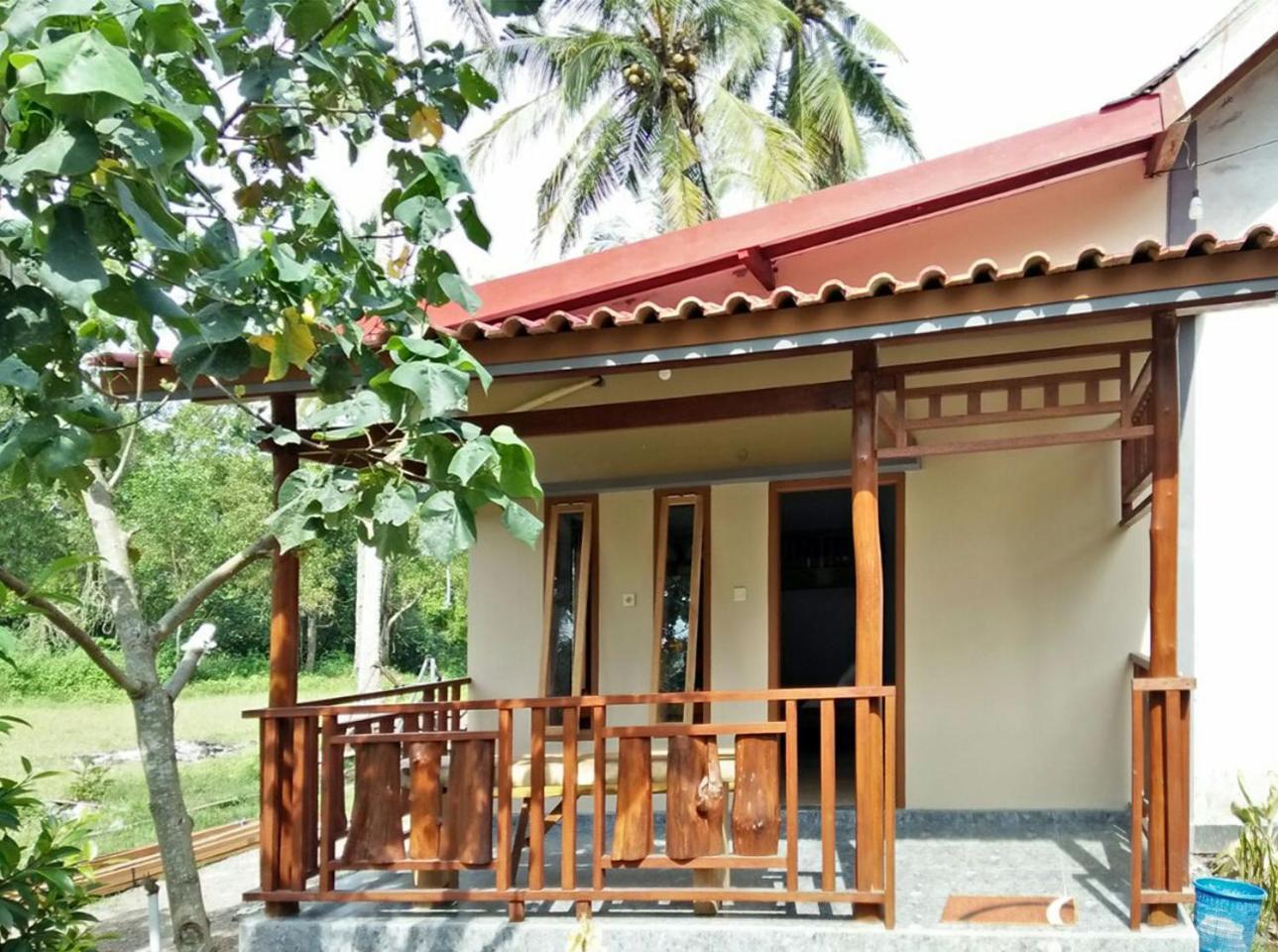 Red Island Bungalows Pasanggaran الغرفة الصورة