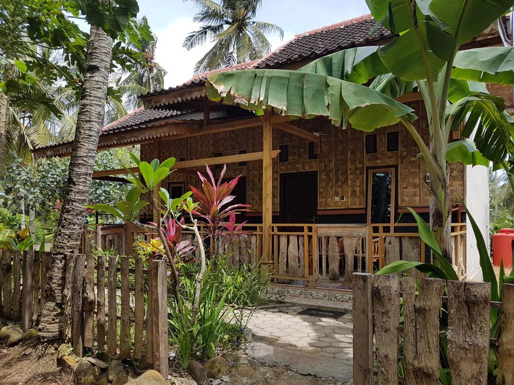 Red Island Bungalows Pasanggaran المظهر الخارجي الصورة