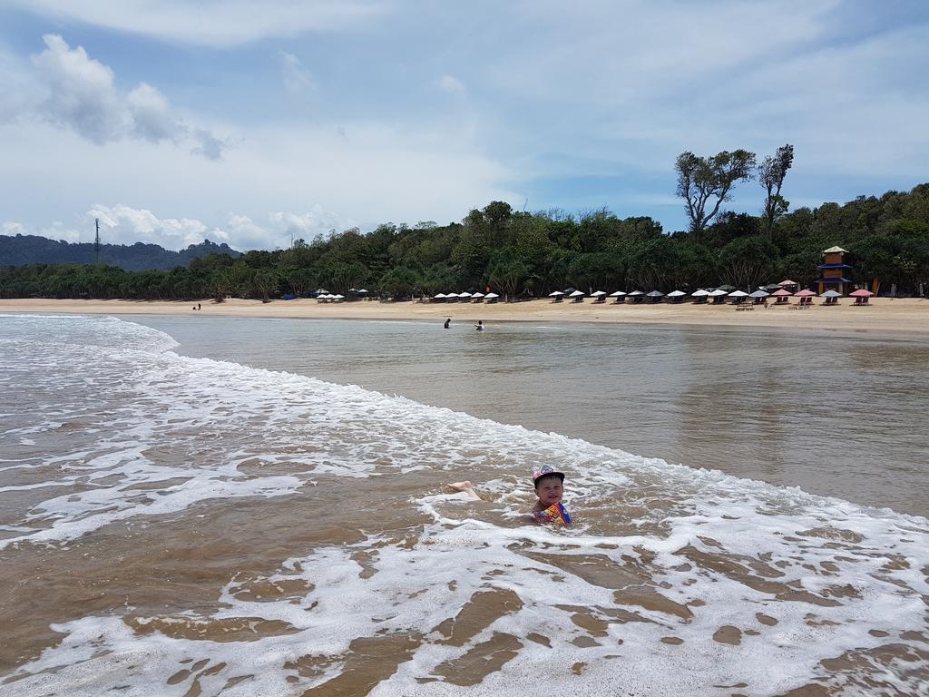 Red Island Bungalows Pasanggaran المظهر الخارجي الصورة