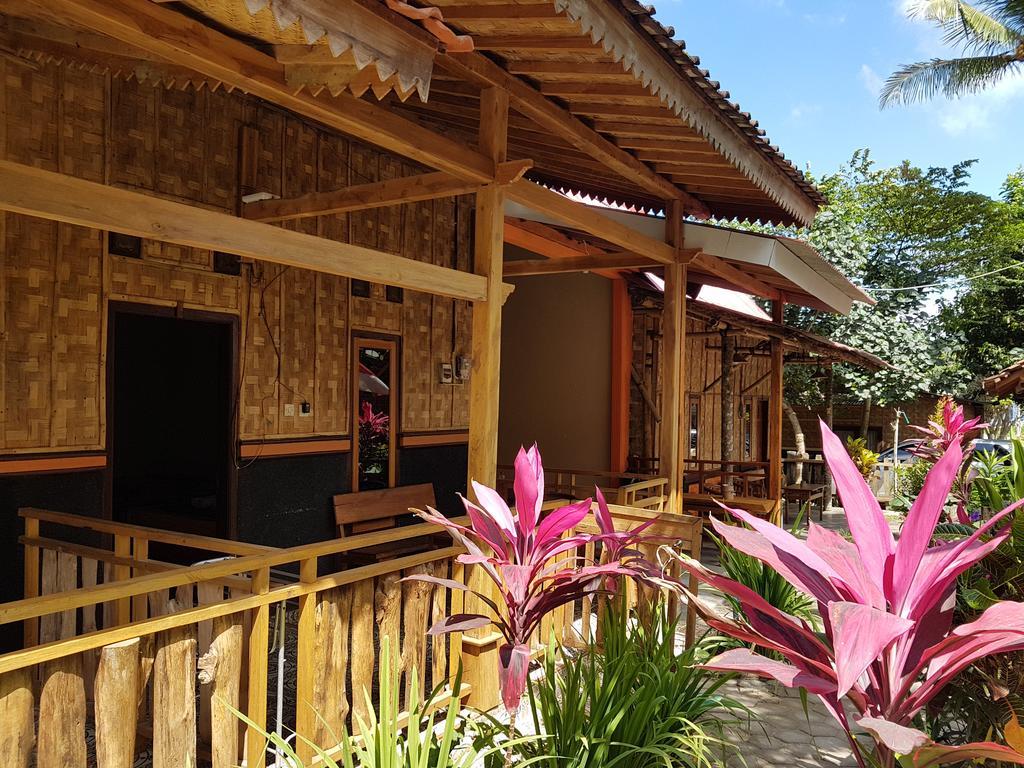 Red Island Bungalows Pasanggaran المظهر الخارجي الصورة