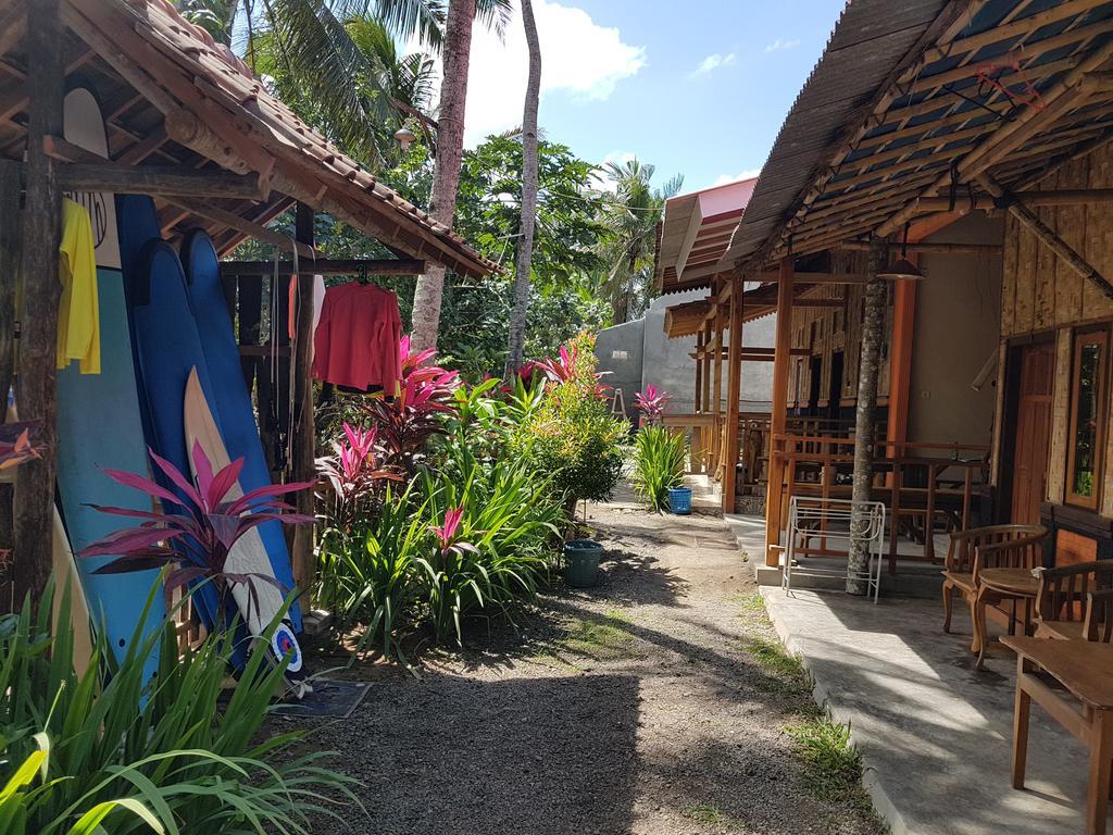 Red Island Bungalows Pasanggaran المظهر الخارجي الصورة